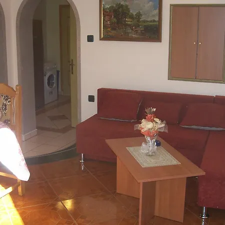 Apatment Apartment